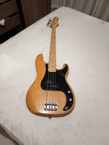 Precision Bass Condor
