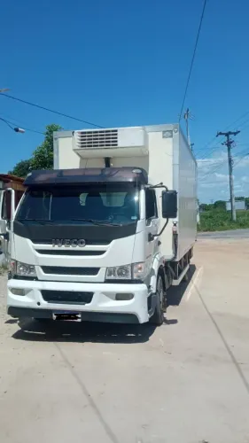 Caminhão Iveco Vertis