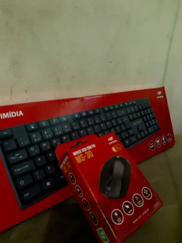 Vende se kit teclado + mouse cbtech