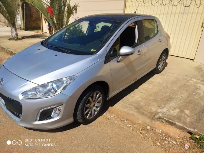 Peugeot 308 Active 1.6 Flex 16V 5P Mec. 2014