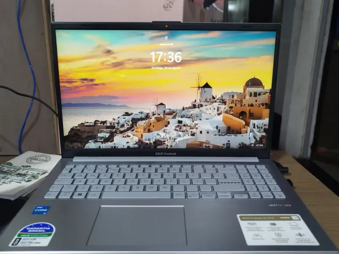 Notebook ASUS VivoBook 14/15 Intel Core i3 - Prata, Excelente Estado