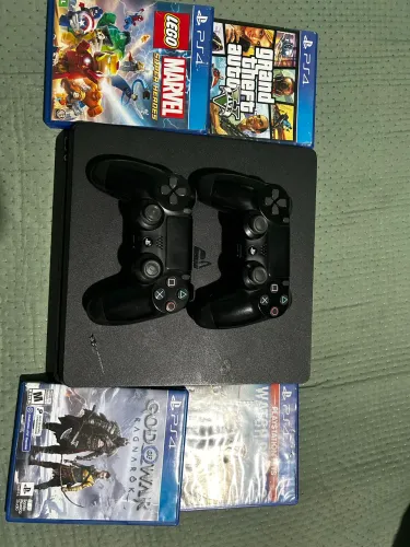 PS4 slim