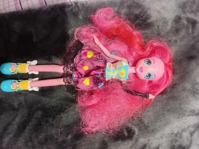 Boneca Pink Pie