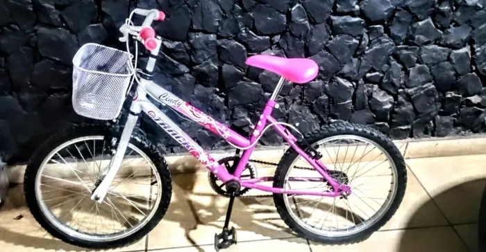 Bicicleta infantil rosa