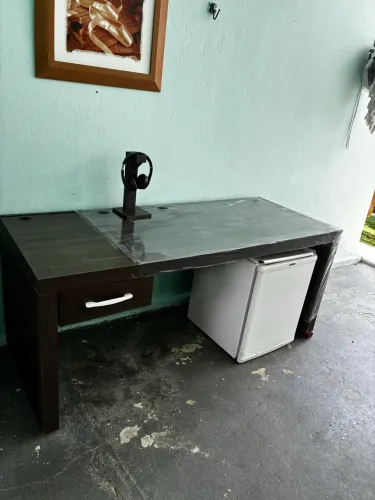 Buri de escritório planejado com grande reforço (madeira para vida toda)