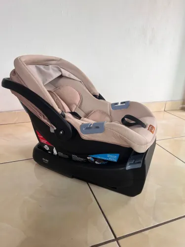 Bebê Conforto Burigotto + Base SEMI-NOVO