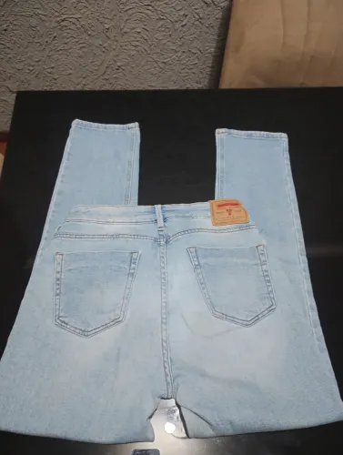 Calça jeans Feminina Yck's Tamanho 36