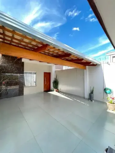 Casa a venda - Financiada pela Caixa