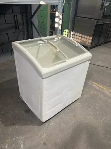 Freezer Expositor Metalfrio HA20C 135 Litros - 220V - Revisado (Aceito Cartão)