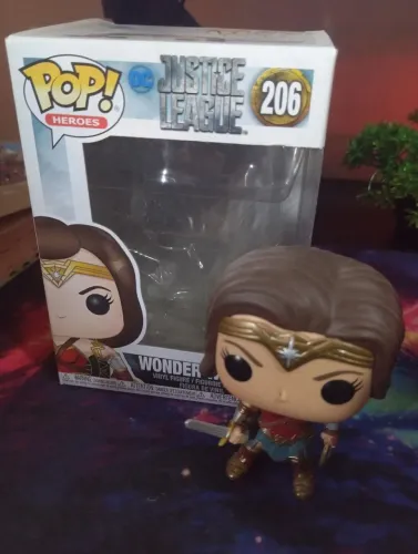 Funko pop mulher maravilha 206