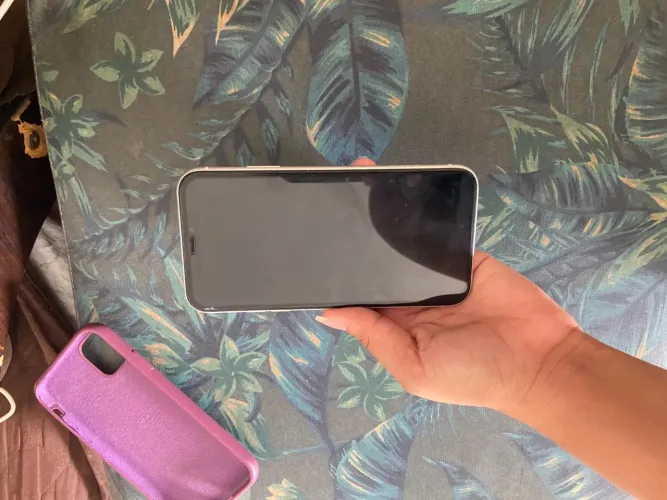 iPhone 11