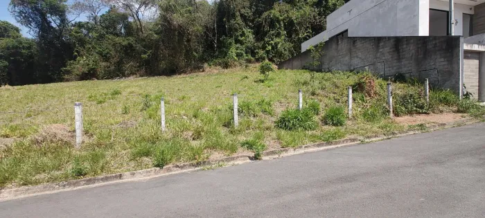 Vendo terreno com vista espetacular- Águas de Lindóia - SP