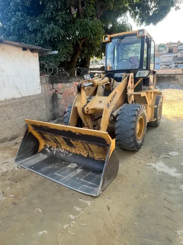 Pá carregadeira XGMA XG918