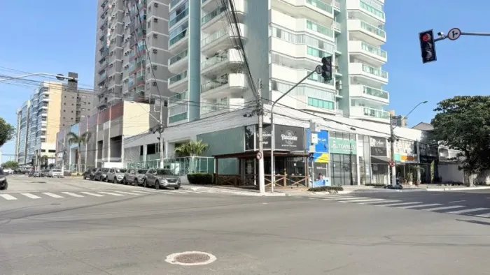 Loja de esquina Praia de Itaparica 45m2+deck