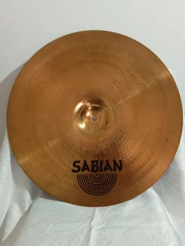 Prato Ride Sabian, liga B8, 20 polegadas. Santo André, SP.