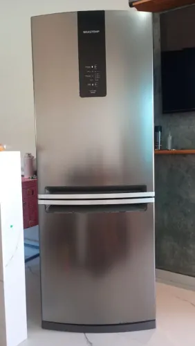 Geladeira Brastemp Frost Free semi nova 620 litros pouco dias de uso