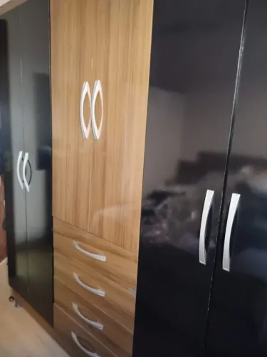 Vendo Guarda Roupa