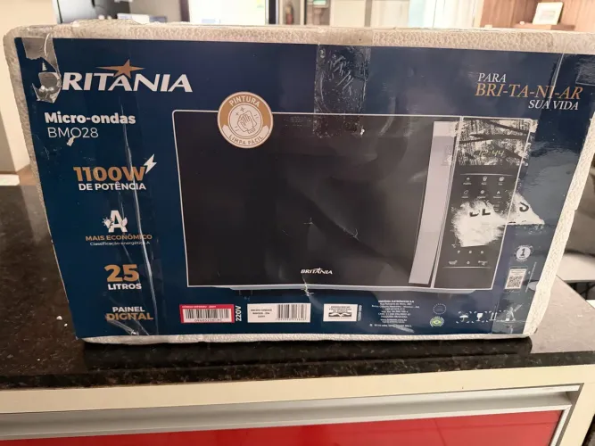 Microondas Britânia 25 Litros 220V Novíssimo