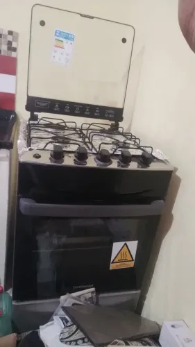 Fogão novo de inox corta gás.