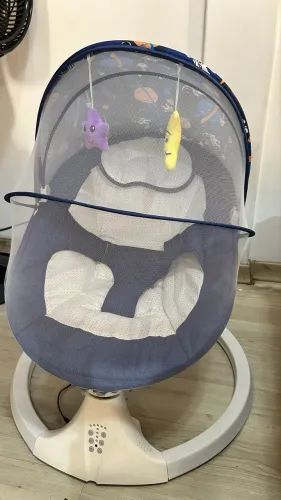 Cadeira de balanço automática