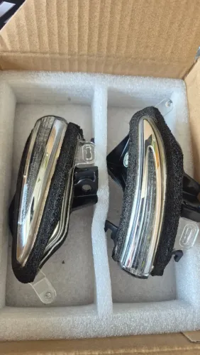 Par de pisca retrovisor original para Lexus CT200h