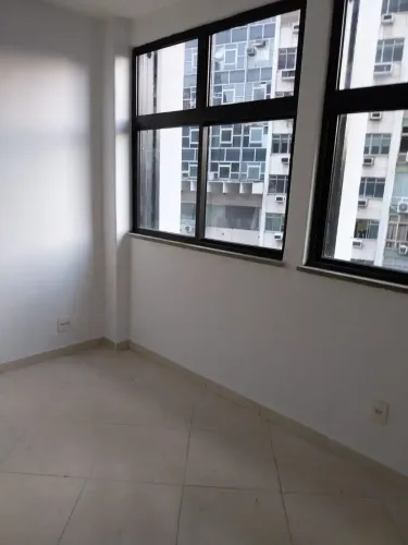 Sala Comercial de 60m² no Centro do Rio de Janeiro