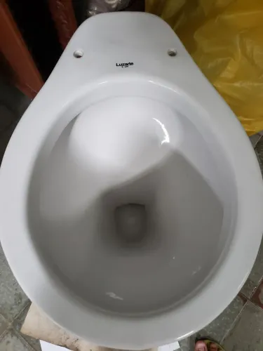 Um vazio sanitário branco