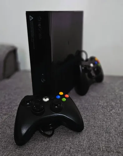 Xbox 360 Super Slim