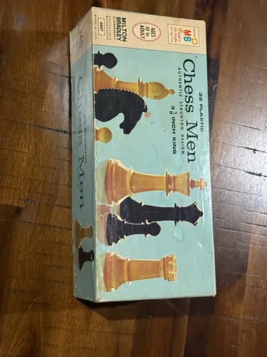 Jogo de Xadrez Milton Bradley de 1969