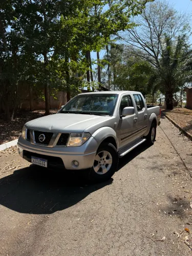 Nissan Frontier Se/se Strik CD 4X4 2.5 TB Dies. 2009
