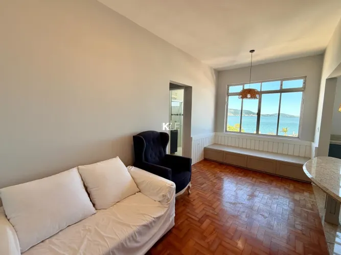 Apartamento 02 dormitórios para alugar em Coqueiros