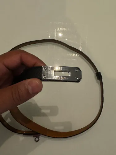 Cinto Hermes modelo Kelly em couro e aço nunca usado