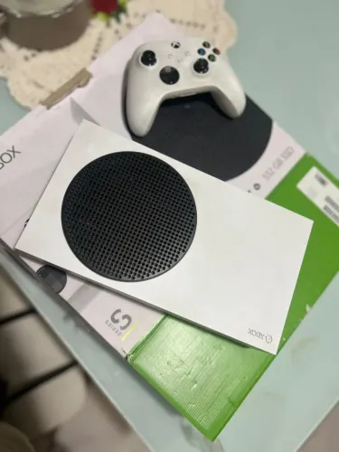 Xbox Series S 512GB SSD + 1 Controle Original + Caixa