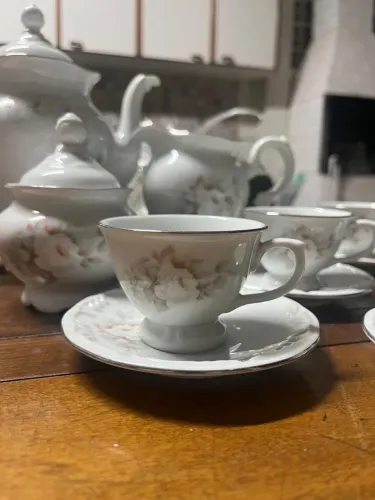 Jogo de Café em Porcelana Schmidt - 5 Xícaras + Bule + Açucareiro + Leiteira