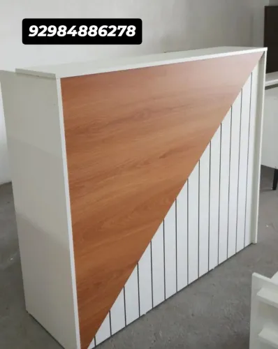 Balcão frizado para atendimento em mdf