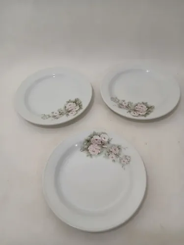 Antigos pratos de Porcelana sobremesa da marca Imperial 