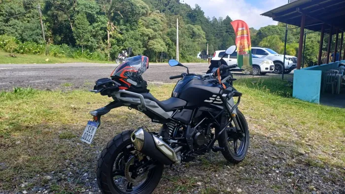 Bmw gs310 ano 2023 só 700 km