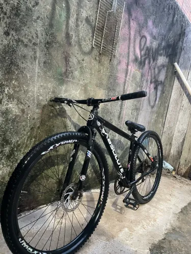 Vendo ou Troco, Nero 5 Preta