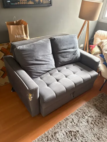 Sofá cama pequeno cinza 