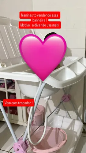 Banheira pra bebê menina