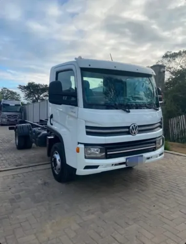 Volkswagen 11180 2021