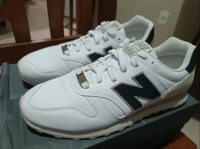 Tênis New Balance 373 V2