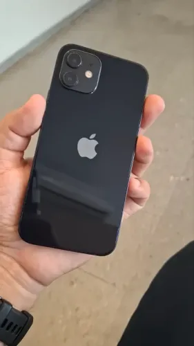 VENDO: iPhone 12 128GB Preto - Procedência Fast Shop com Nota Fiscal