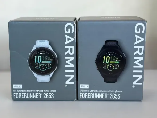 Garmin Forerunner FR 265s AMOLED 42mm - Preto e Branco - Novo - Lacrado - Cartao ate 18x