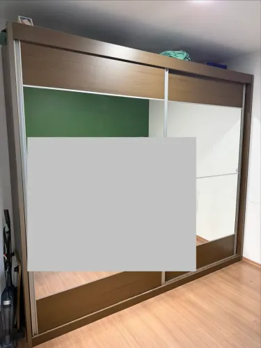 Guarda-roupa (Doação)