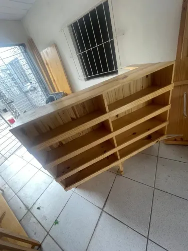 Balcão de Atendimento em Madeira - Estilo Rústico + cadera