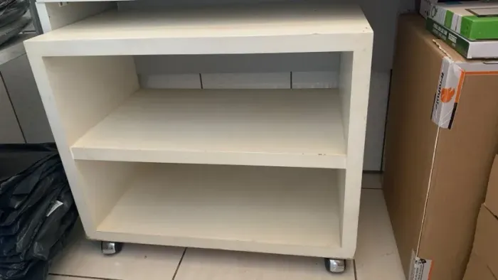 maquina de escrever olivetti lettera 82