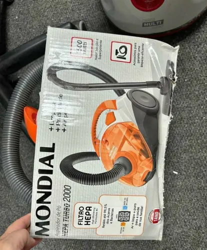 ASPIRADOR DE PÓ MONDIAL PRATICAMENTE NOVO