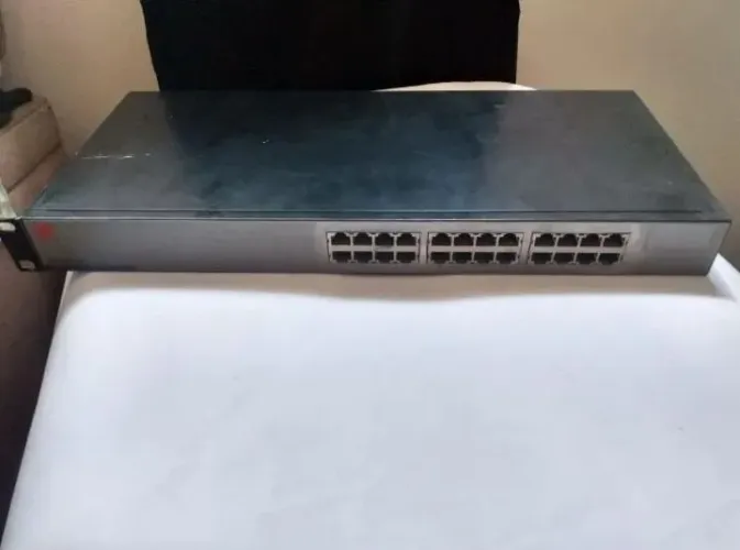 HUB Switch Rede 24 Portas  10/100MBPS Nway PC ENH924 Aut Usado
