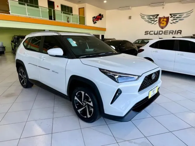 Toyota Yaris Cross XRE 1.5 16V 5p Aut. 2026
